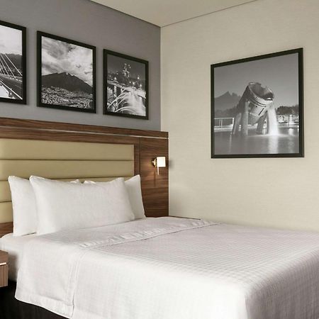 Hampton Inn By Hilton Monterrey Apodaca Zewnętrze zdjęcie